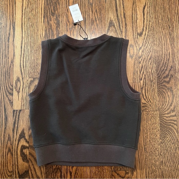 425 Lord & Taylor Knit Top Skirt Set - Picture 9 of 11